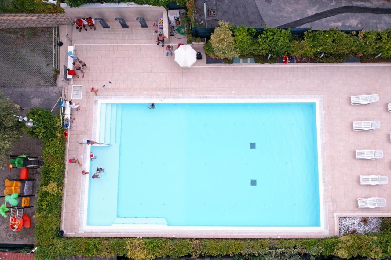 Porto Srl 3* Moniga del Garda